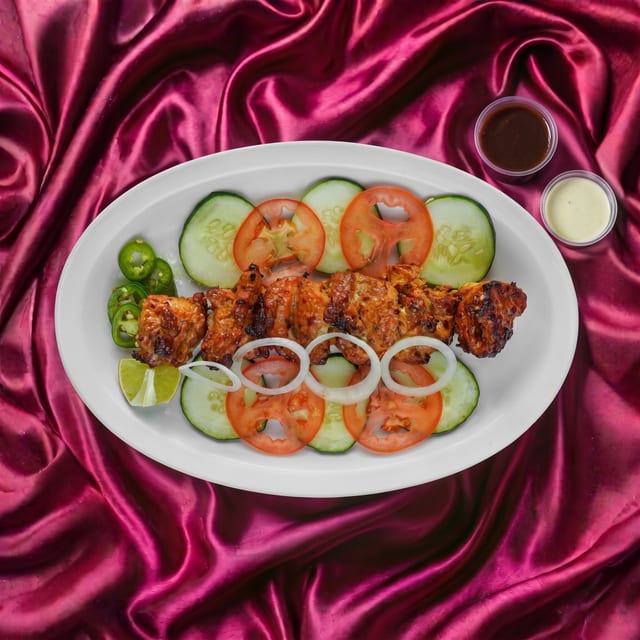 Chicken Tikka Boti (6 pcs).